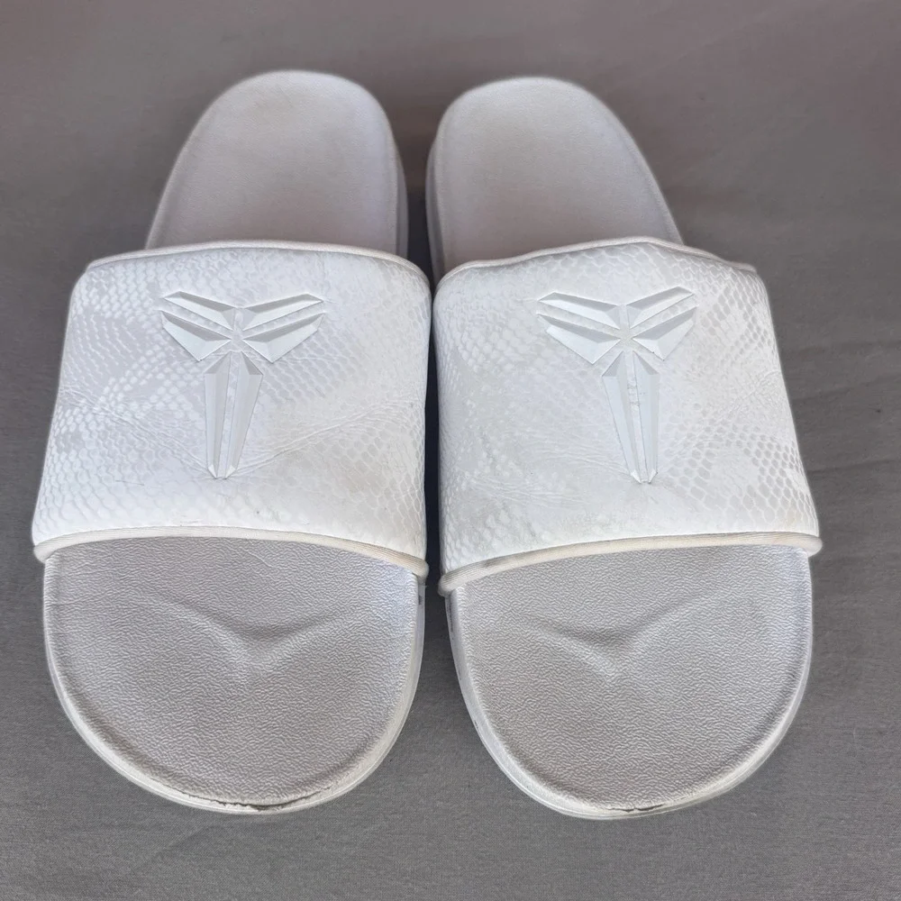 Nike kobe offcourt